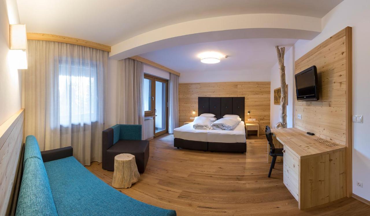 Der Waldhof Hotel Vollan Luaran gambar