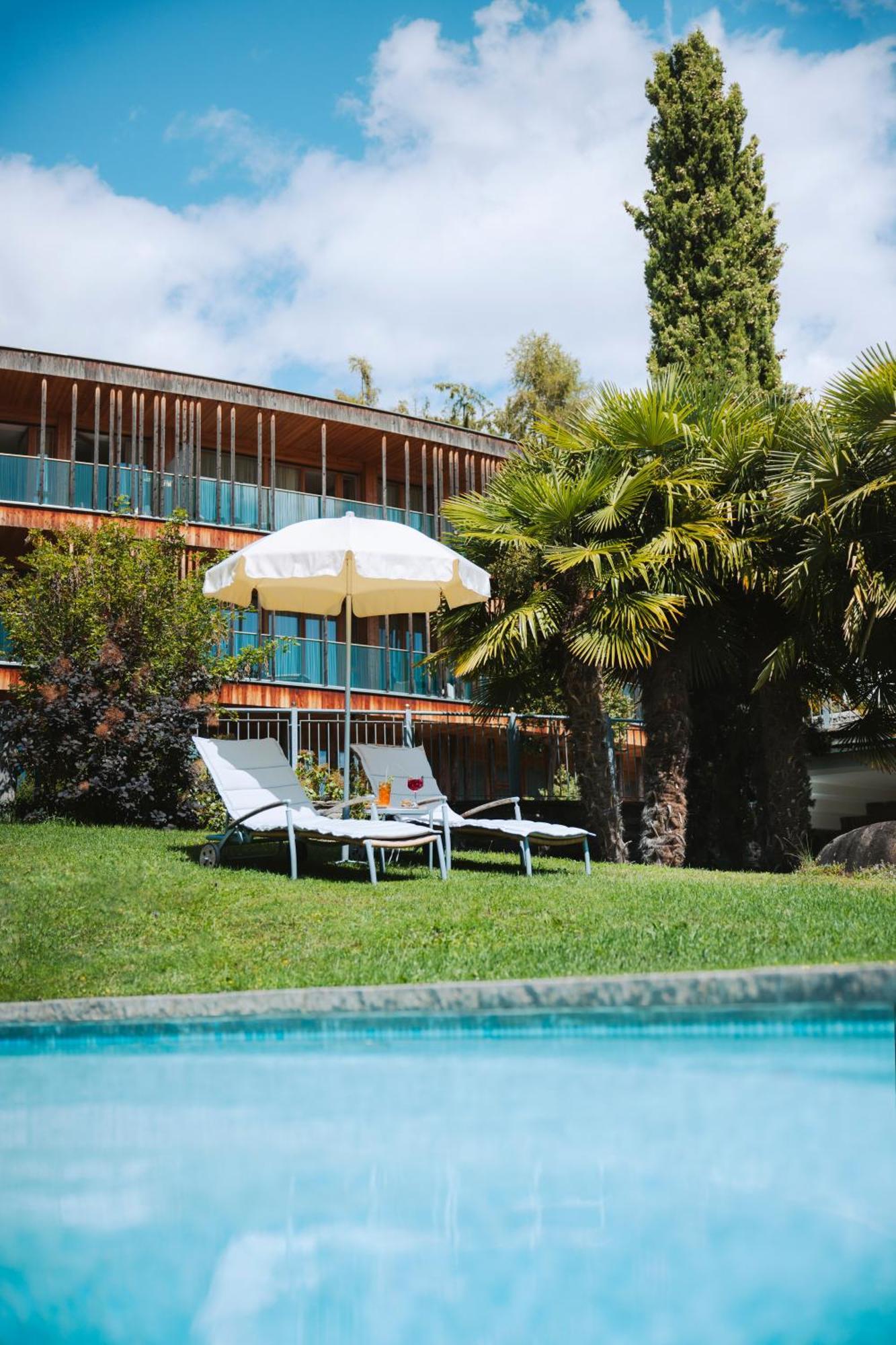 Der Waldhof Hotel Vollan Luaran gambar
